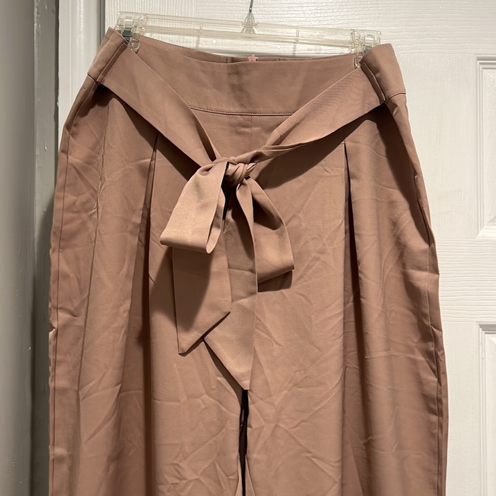 Tan Color Capris - Picture 2 of 3
